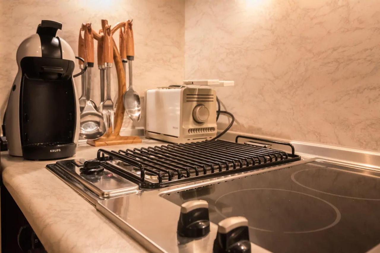 Charming, Fully-Furnished, 2-Bedroom Apartment Бансько Екстер'єр фото